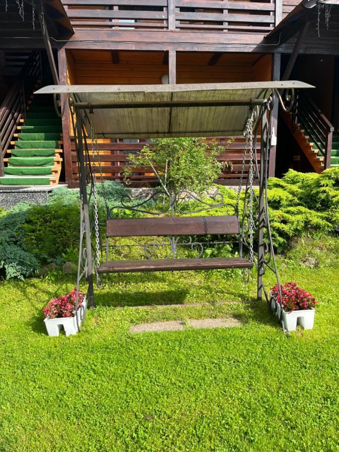 Central Courtyard Slavske Exterior foto